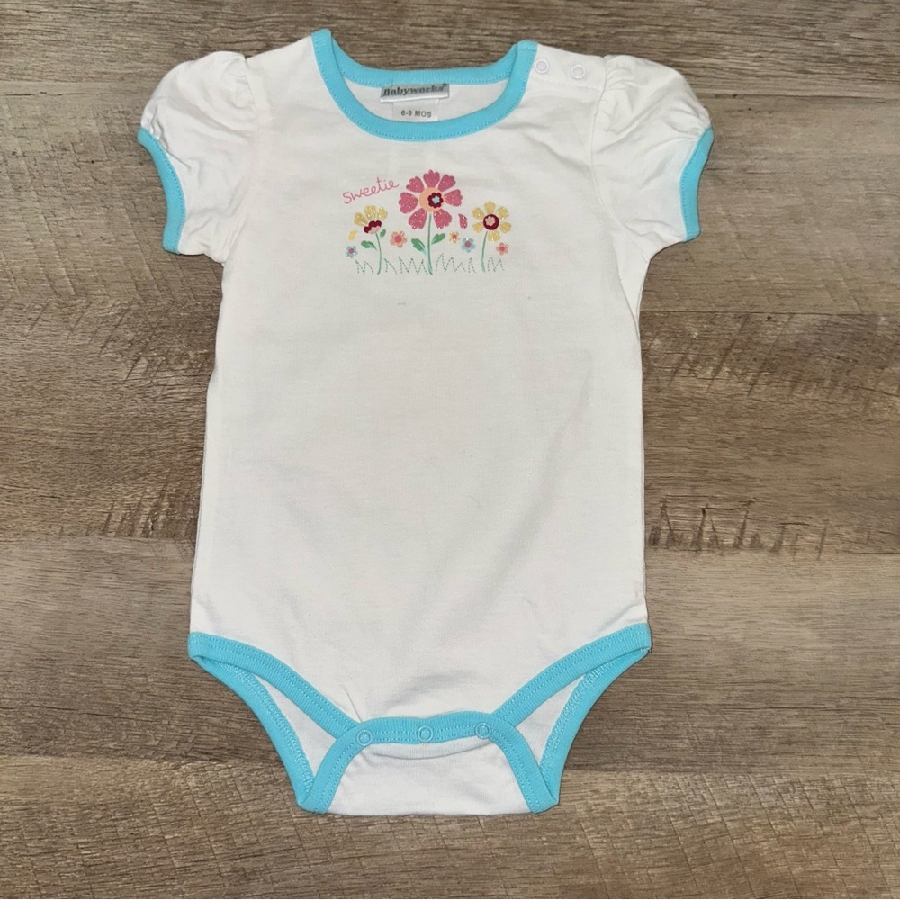NWOT Babyworks bodysuit onesie 6-9 Mos 100% cotton made in China